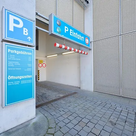 Backhome - Maisionette - Parkplatz - Fantastische Schlosslage - Smarttv - Waschmaschine - Netflix - 70qm - 24h Checkin- 5 *